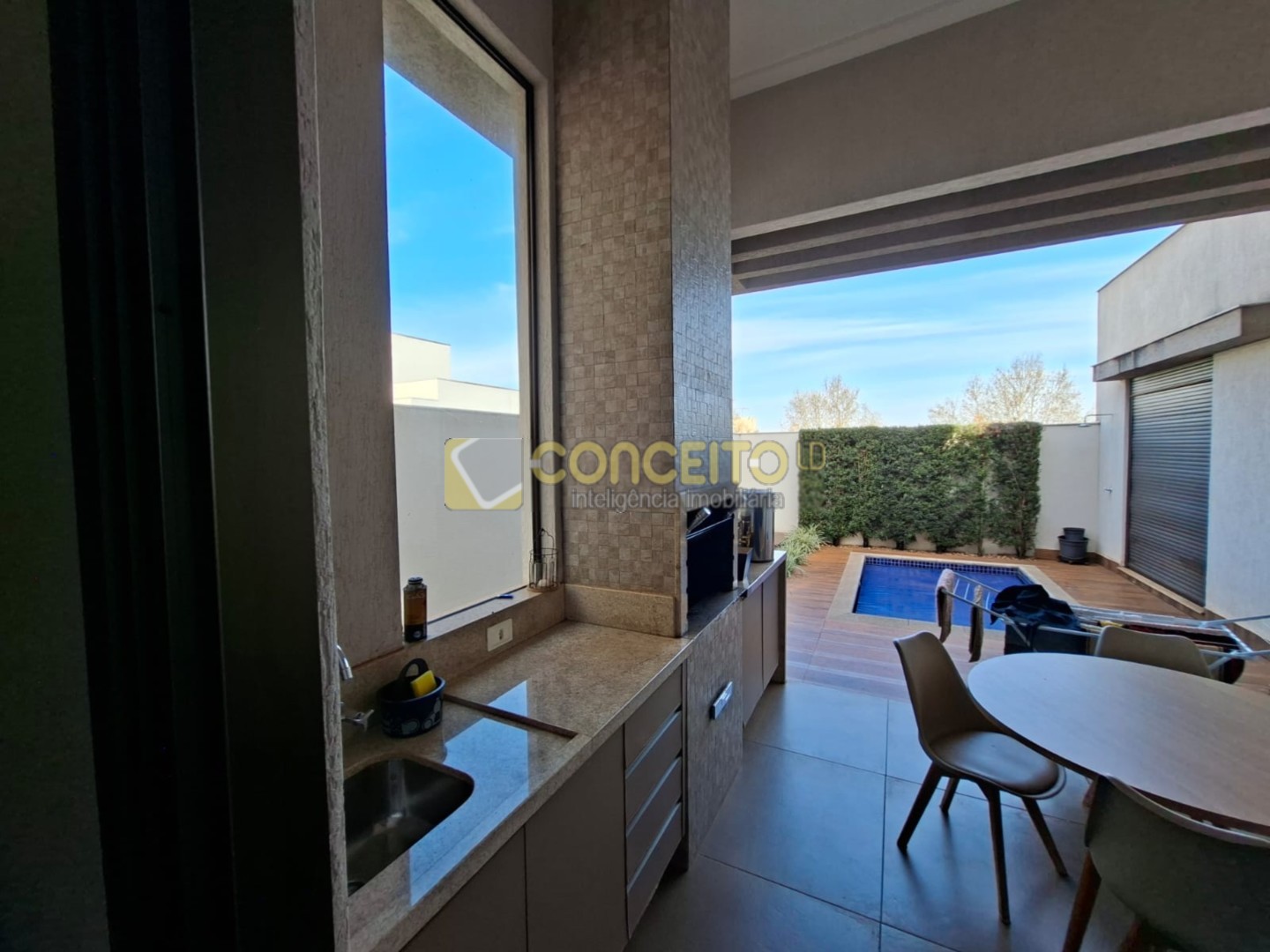Casa de Condominio para locacao no Esperanca em Londrina com 0m² por R$ 7.800,00