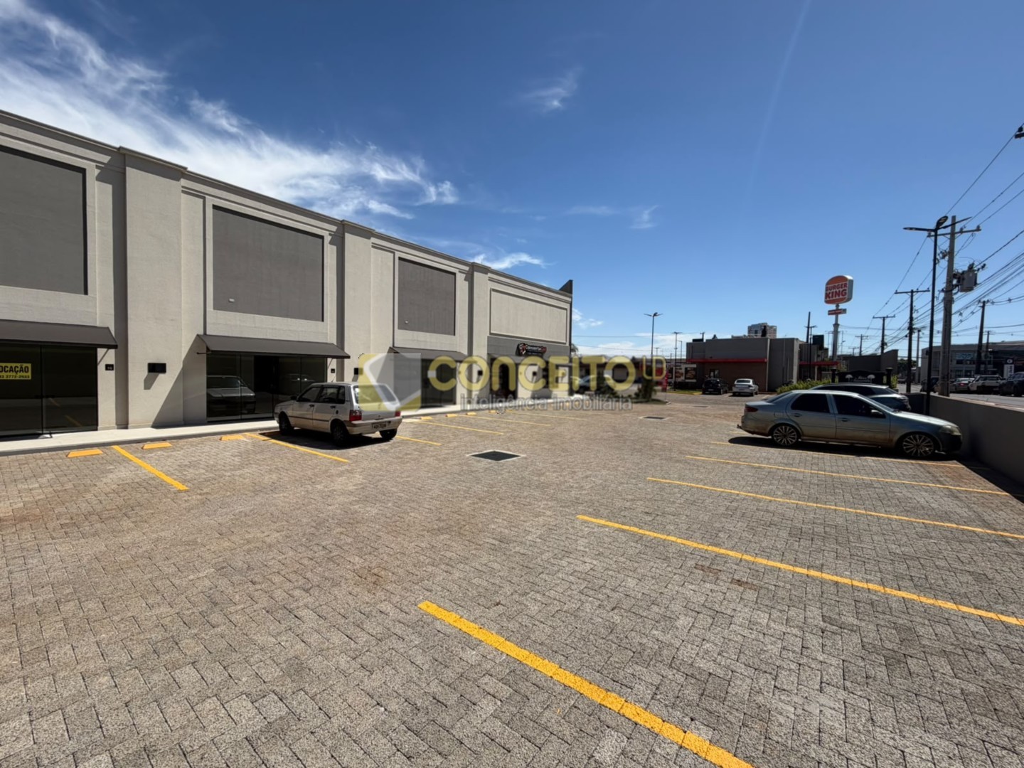 Loja para locacao no Jardim Sao Jose em Cambe com 0m² por R$ 3.200,00