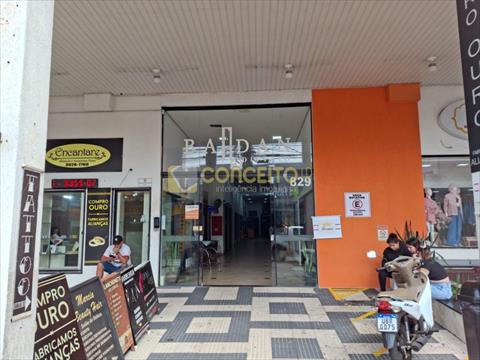 Apartamento para vendalocacaovenda e locacao no Centro em Londrina com 52m² por R$ 180.000,00950,00