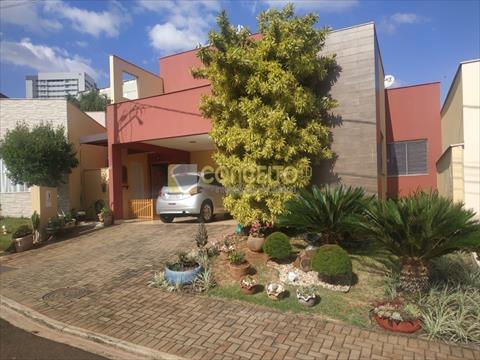 Casa de Condominio para venda no Parque Jamaica em Londrina com 287m² por R$ 1.100.000,00