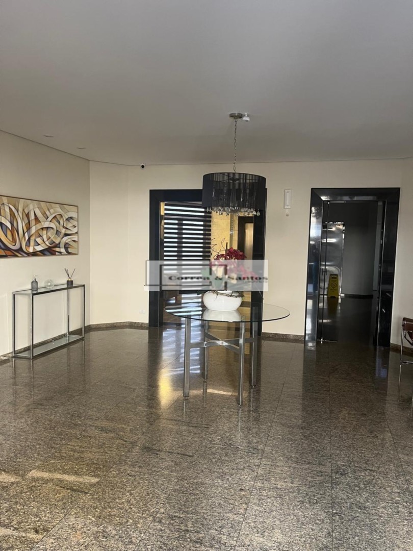 Apartamento para locacao no Centro em Curitiba com 144m² por R$ 4.875,00