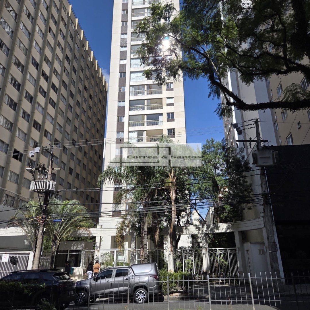 Apartamento para locacao no Centro em Curitiba com 70m² por R$ 6.875,00