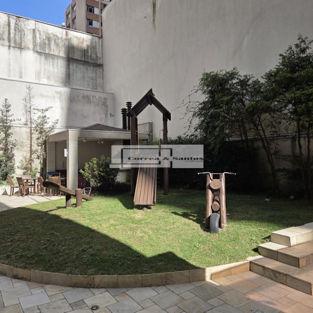 Apartamento para locacao no Centro em Curitiba com 50m² por R$ 4.375,00