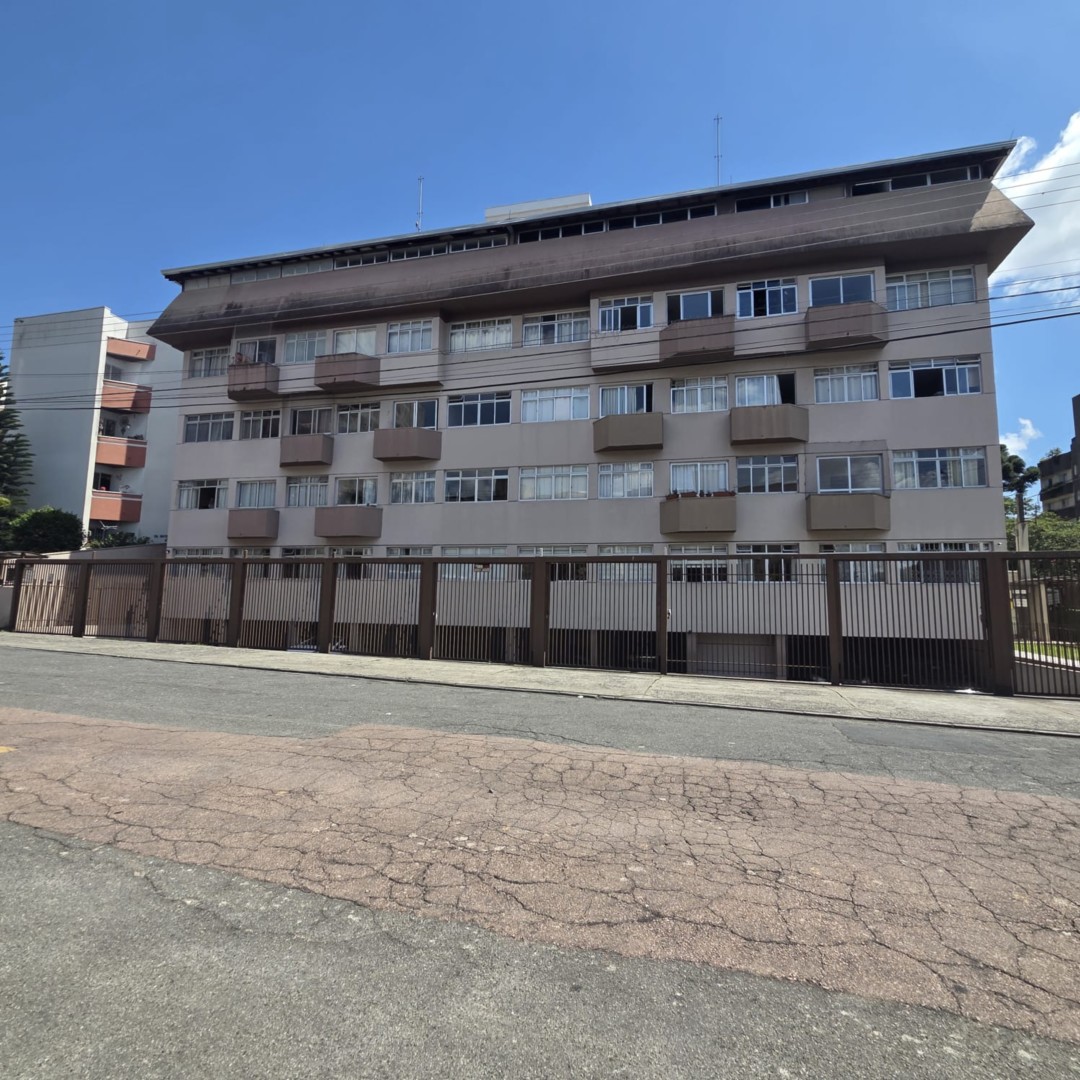 Apartamento para locacao no Ahu em Curitiba com 56,99m² por R$ 3.125,00