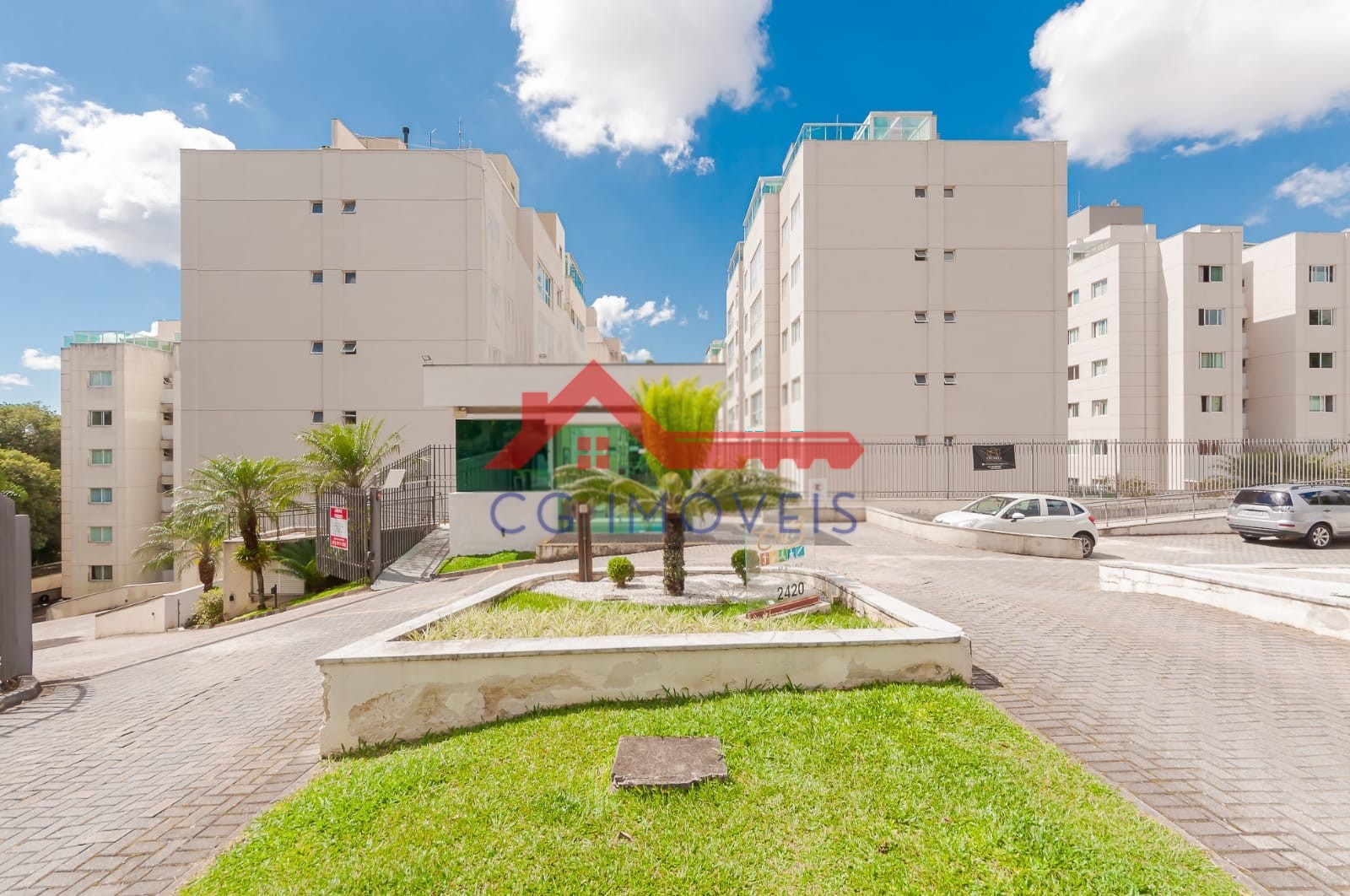 Cobertura para locacao no Merces em Curitiba com 163m² por R$ 7.250,00