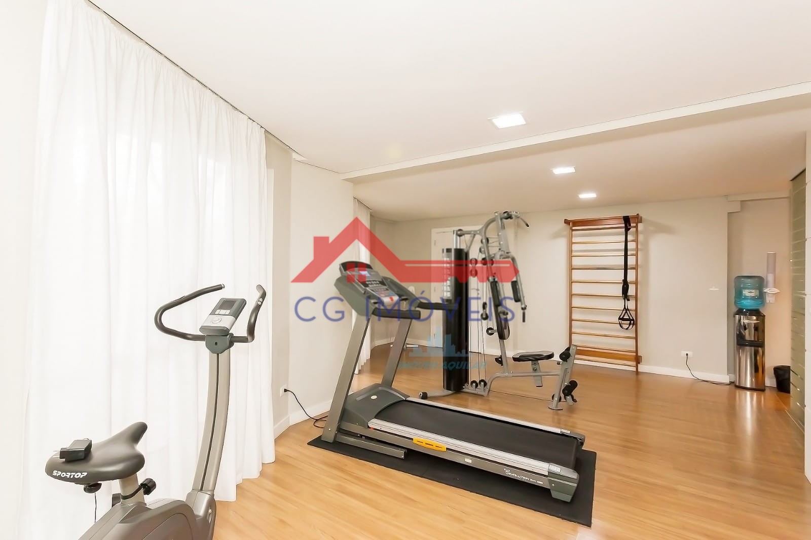 Apartamento para locacao no Alto da Gloria em Curitiba com 104m² por R$ 9.875,00