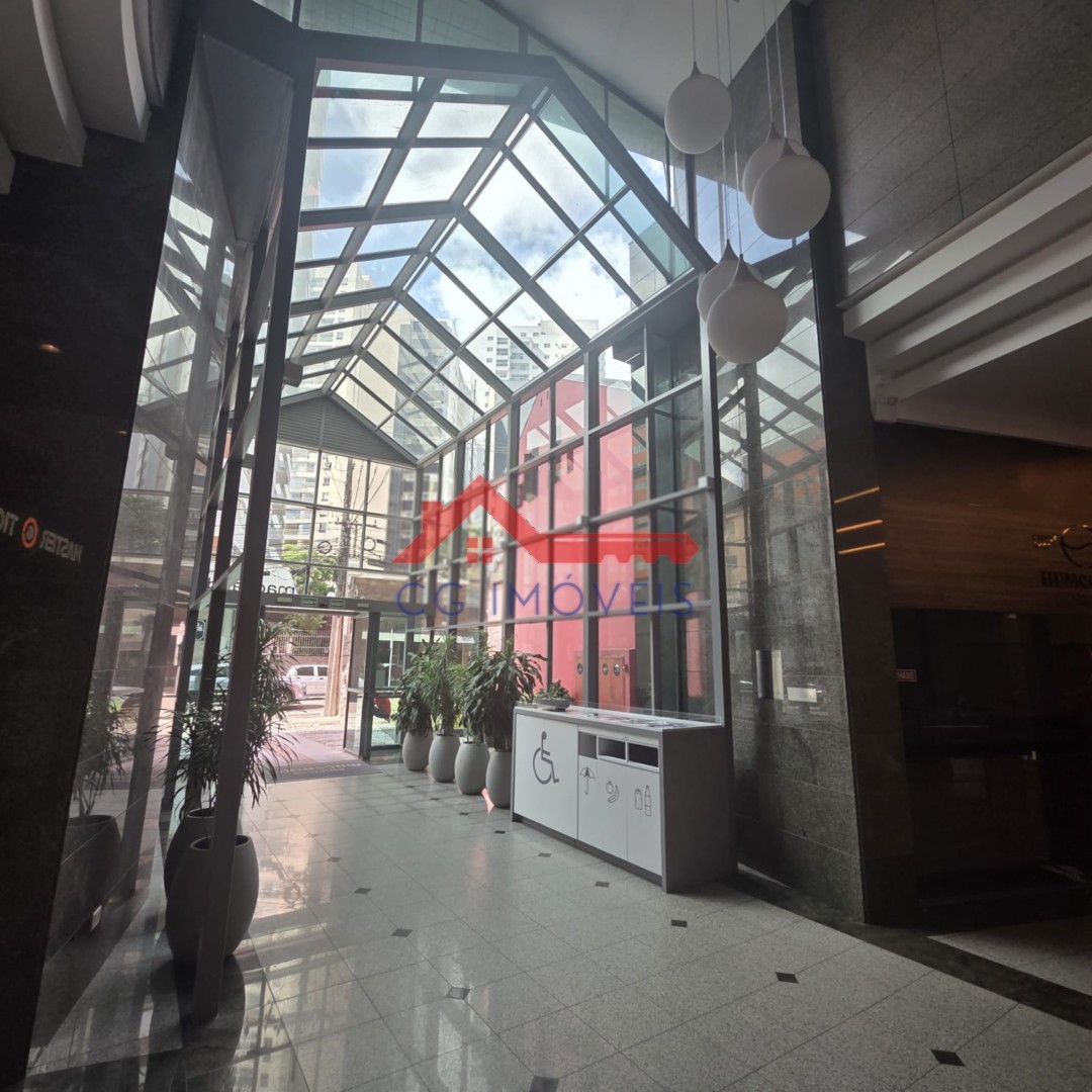 Cjto Comercial/sala para venda no Centro em Curitiba com 40,53m² por R$ 250.000,00