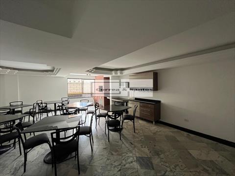 Apartamento para locacao no Bigorrilho em Curitiba com 164,55m² por R$ 4.750,00