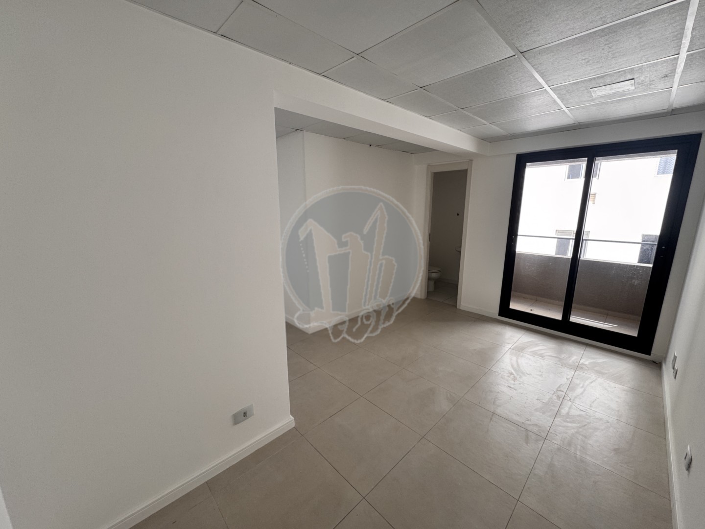 Conjunto Comercial para locacao no Bigorrilho em Curitiba com 102,33m² por R$ 3.375,00