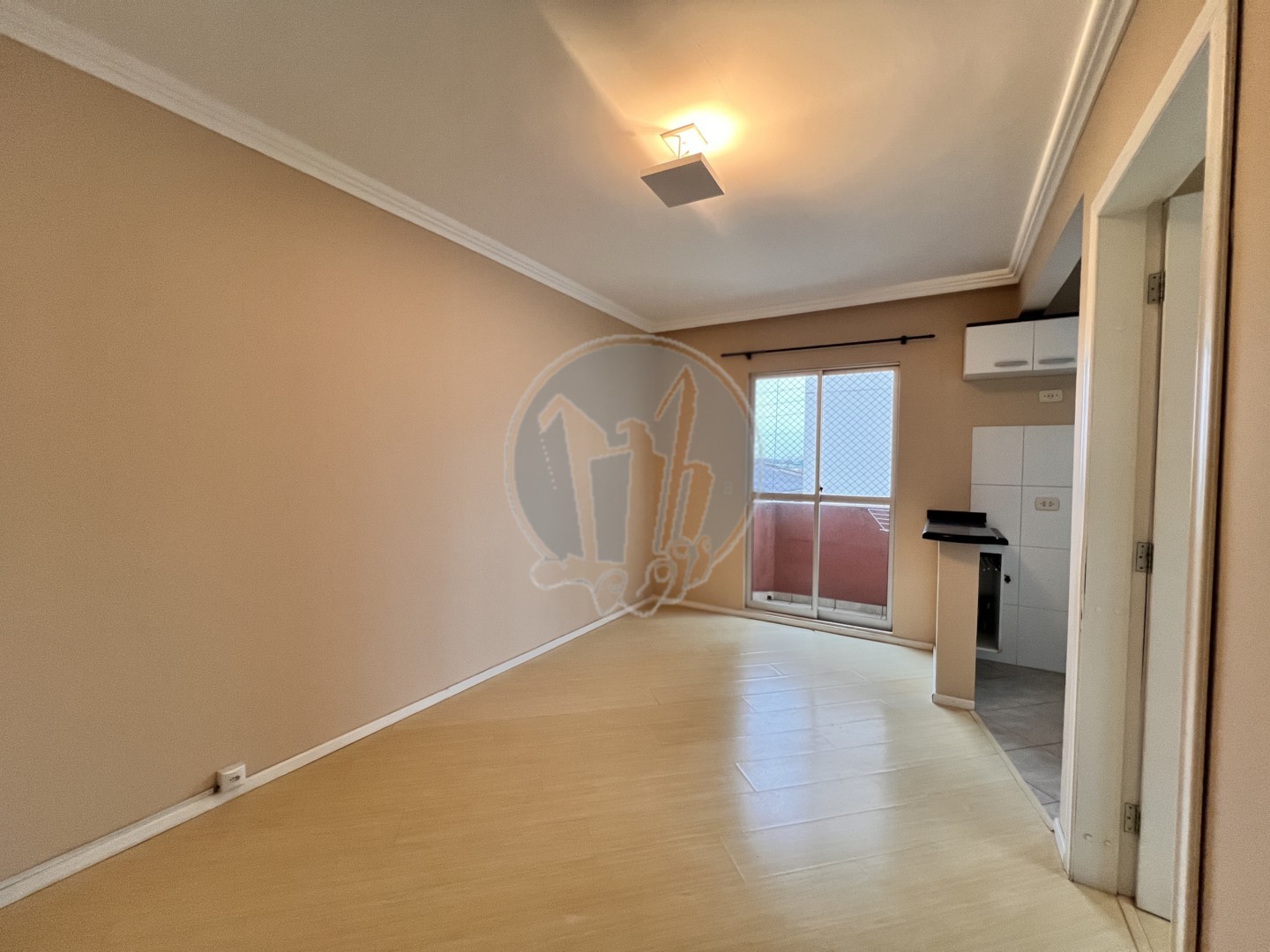 Apartamento para locacao no Novo Mundo em Curitiba com 70m² por R$ 1.562,50