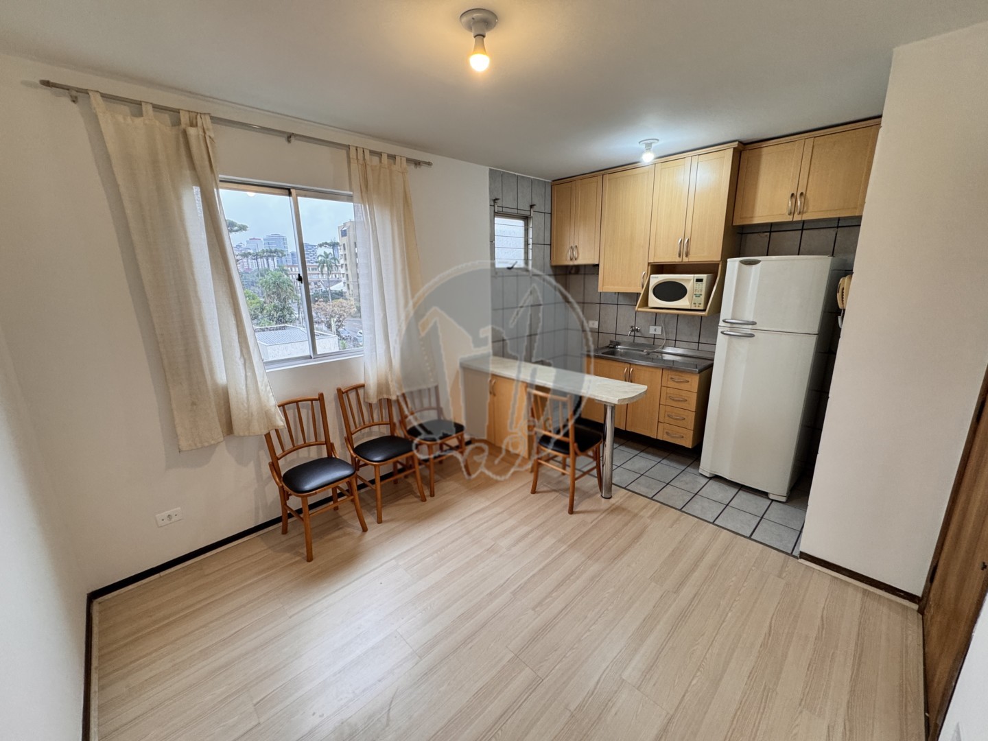 Apartamento para locacao no Alto da Gloria em Curitiba com 61,6m² por R$ 1.875,00
