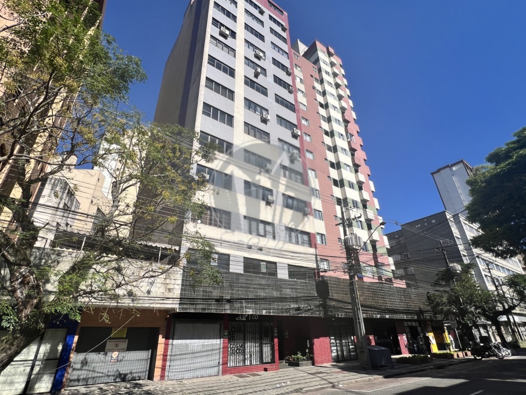 Conjunto Comercial para locacao no Centro em Curitiba com 34,4m² por R$ 812,50