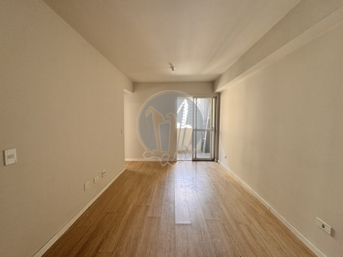 Apartamento para locacao no Centro em Curitiba com 54,96m² por R$ 2.062,50