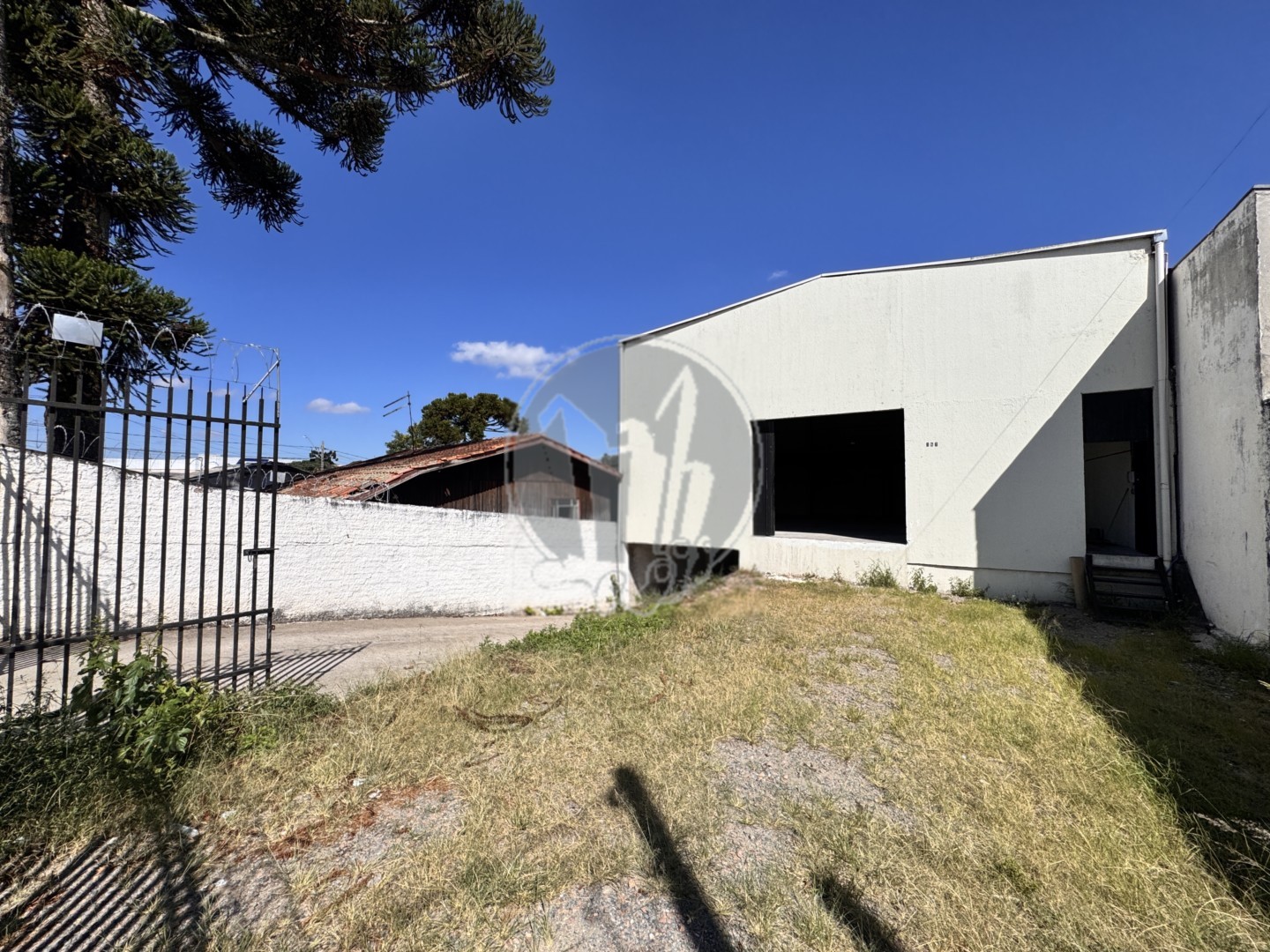 Barracão para locacao no Pinheirinho em Curitiba com 408m² por R$ 7.750,00