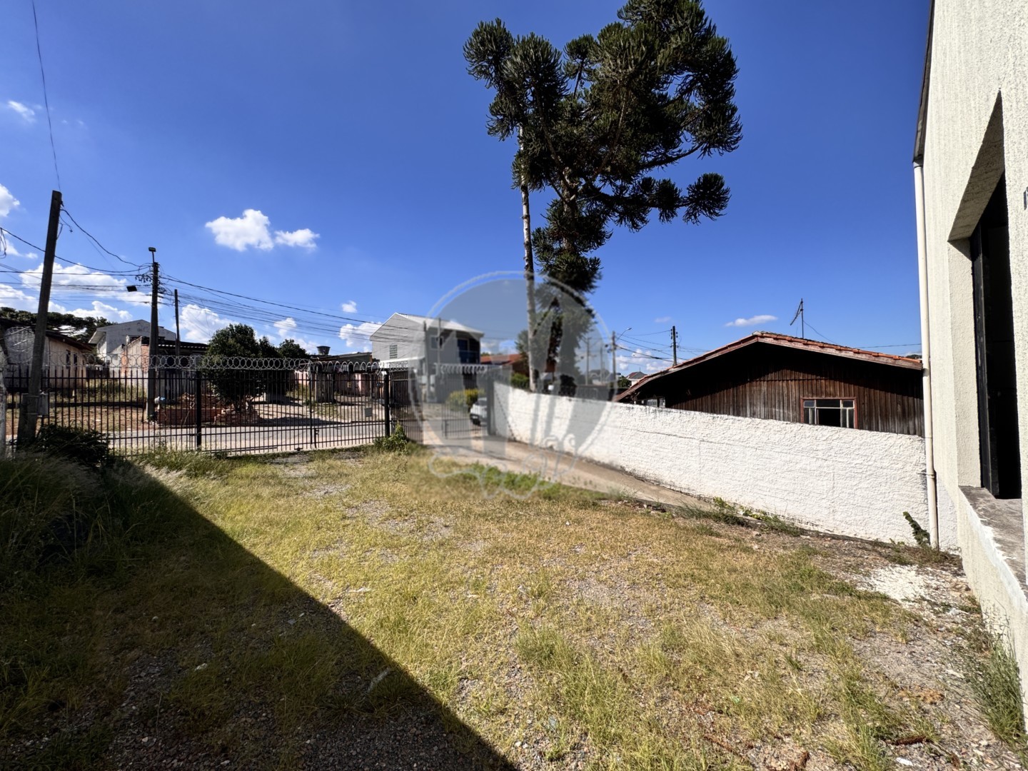 Barracão para locacao no Pinheirinho em Curitiba com 408m² por R$ 7.750,00