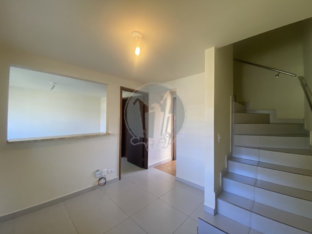 Sobrado para locacao no Sao Lourenco em Curitiba com 140,4m² por R$ 3.750,00