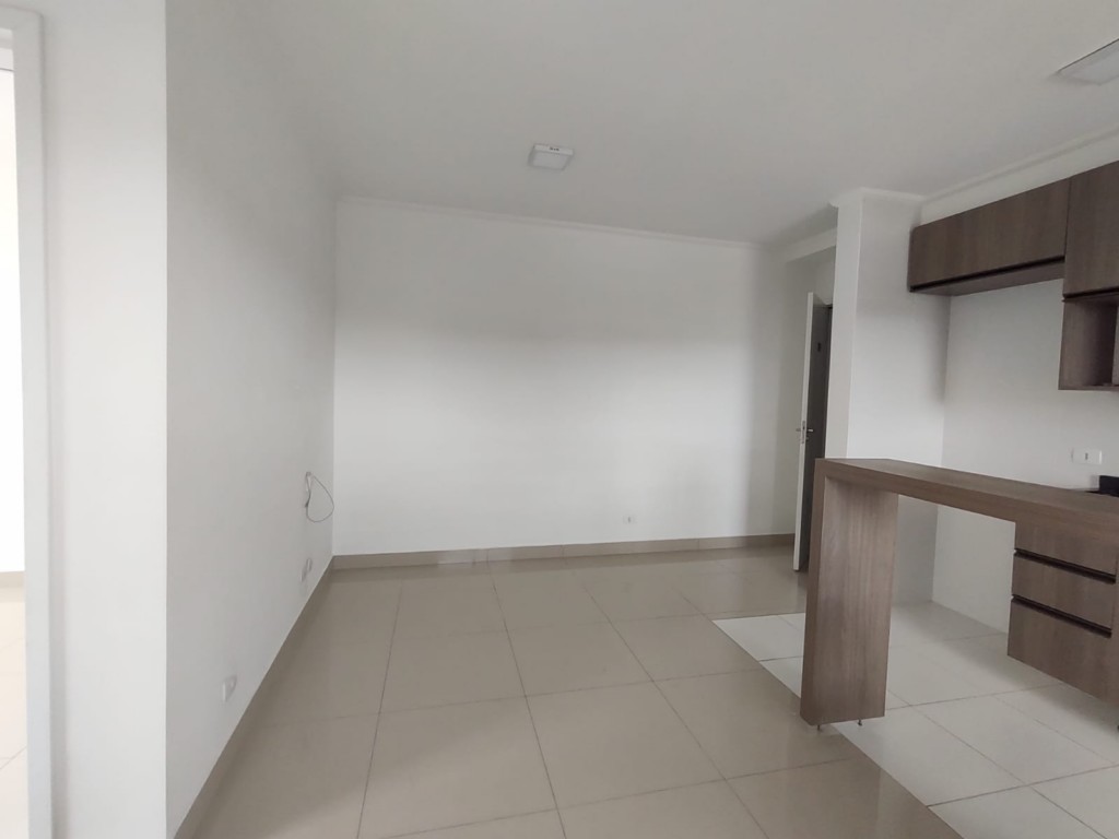 Apartamento para locacao no Santa Quiteria em Curitiba com 73,6m² por R$ 2.250,00