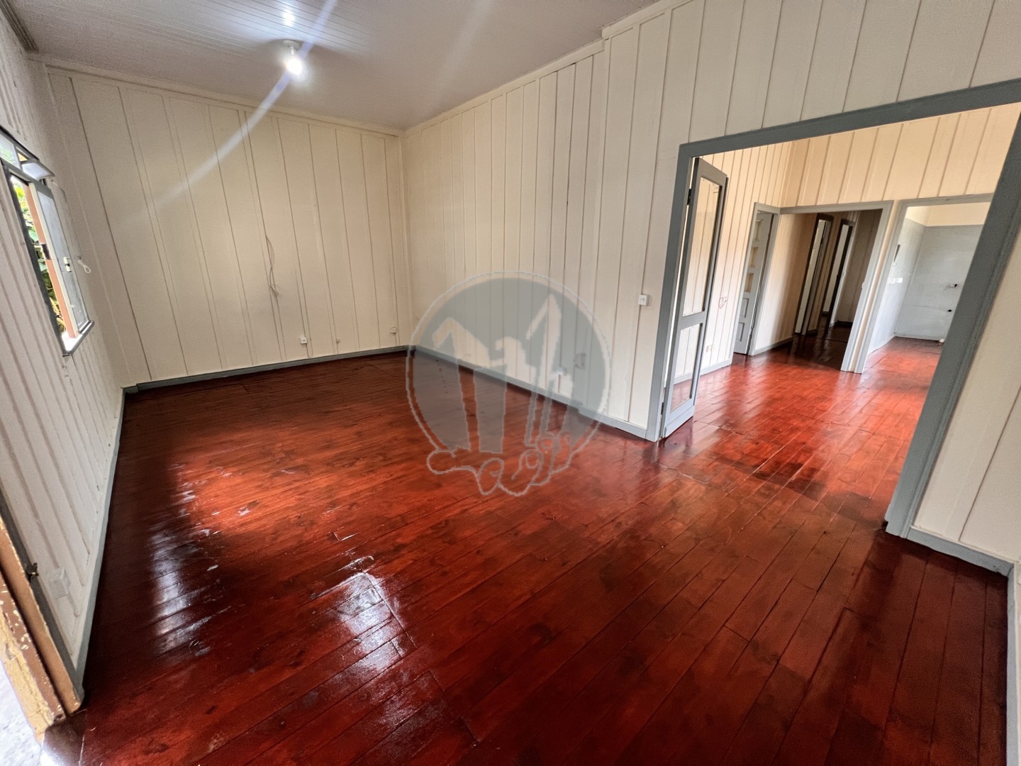 Casa Residencial para locacao no Cristo Rei em Curitiba com 142,9m² por R$ 3.375,00