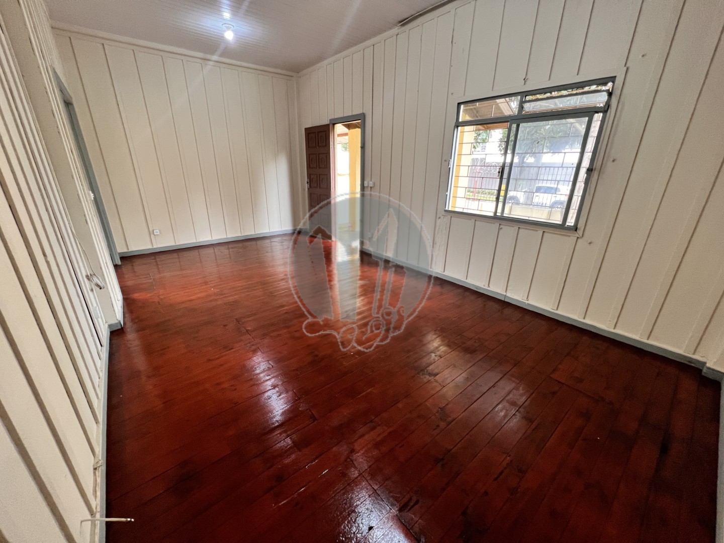 Casa Residencial para locacao no Cristo Rei em Curitiba com 142,9m² por R$ 3.375,00