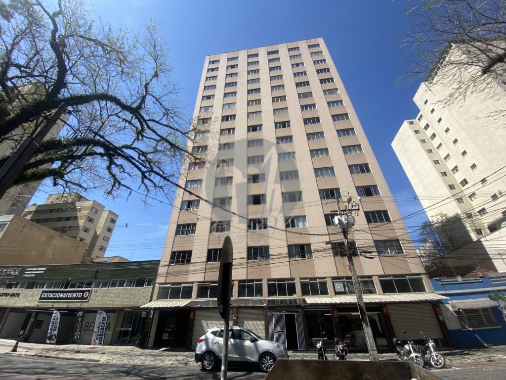 Apartamento para locacao no Centro em Curitiba com 48m² por R$ 1.875,00