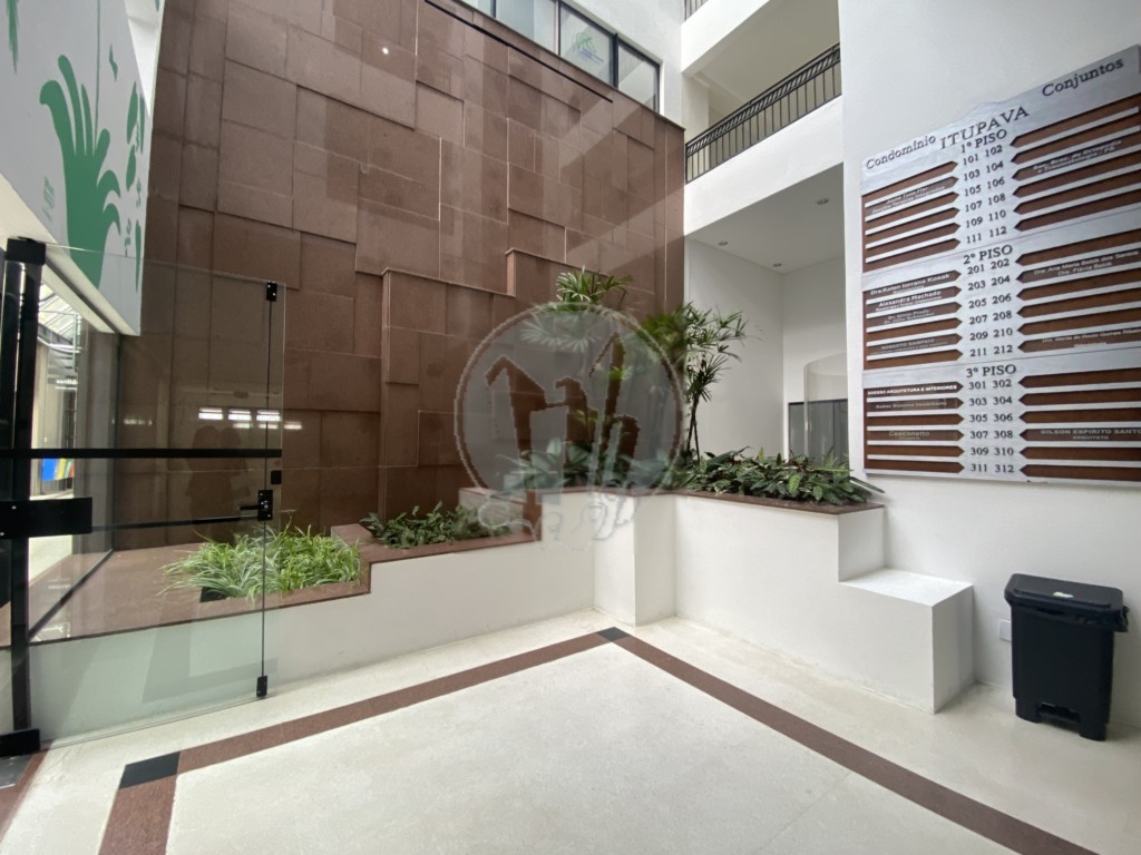Conjunto Comercial para locacao no Hugo Lange em Curitiba com 38,85m² por R$ 1.375,00