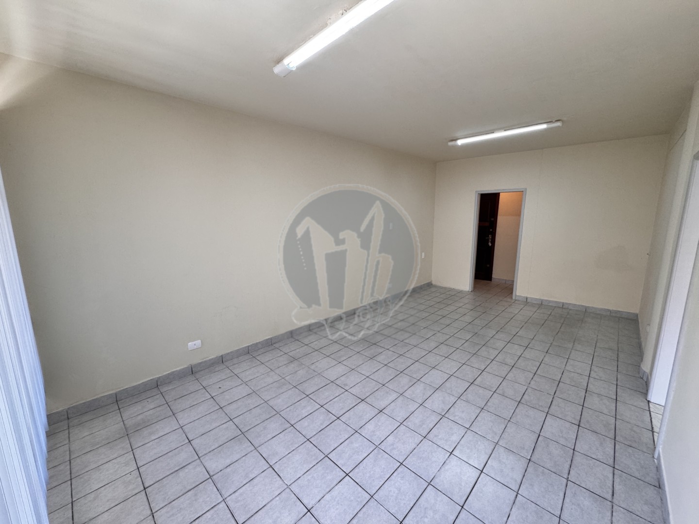 Sala/Conjunto Comercial para alugar em Centro, Curitiba — Portal Chave Fácil