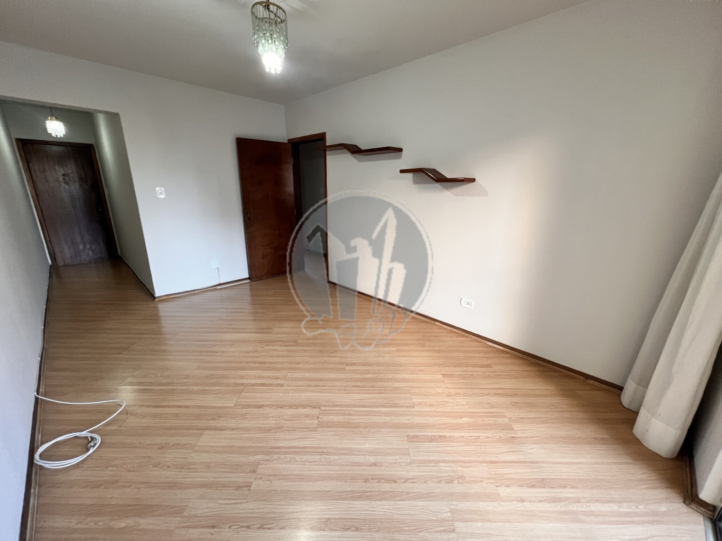 Apartamento para locacao no Agua Verde em Curitiba com 91,9m² por R$ 3.000,00