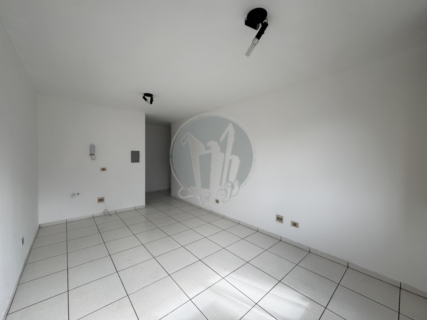Conjunto Comercial para venda no Centro em Curitiba com 34,41m² por R$ 100.000,00