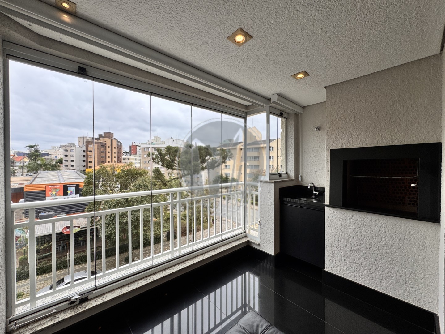 Apartamento para alugar em Juveve, Curitiba — Imobiliária Andrade