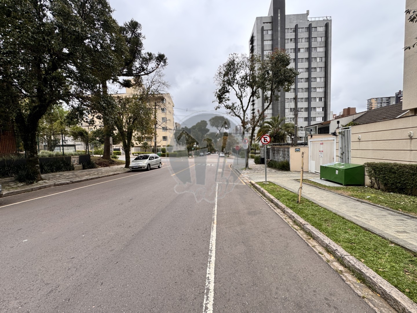 Apartamento para alugar em Juveve, Curitiba — Imobiliária Andrade