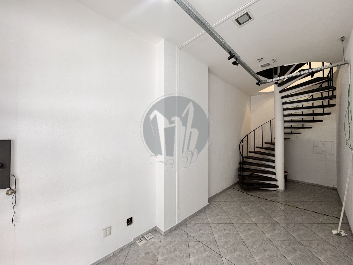Loja para locacao no Agua Verde em Curitiba com 137,43m² por R$ 4.000,00
