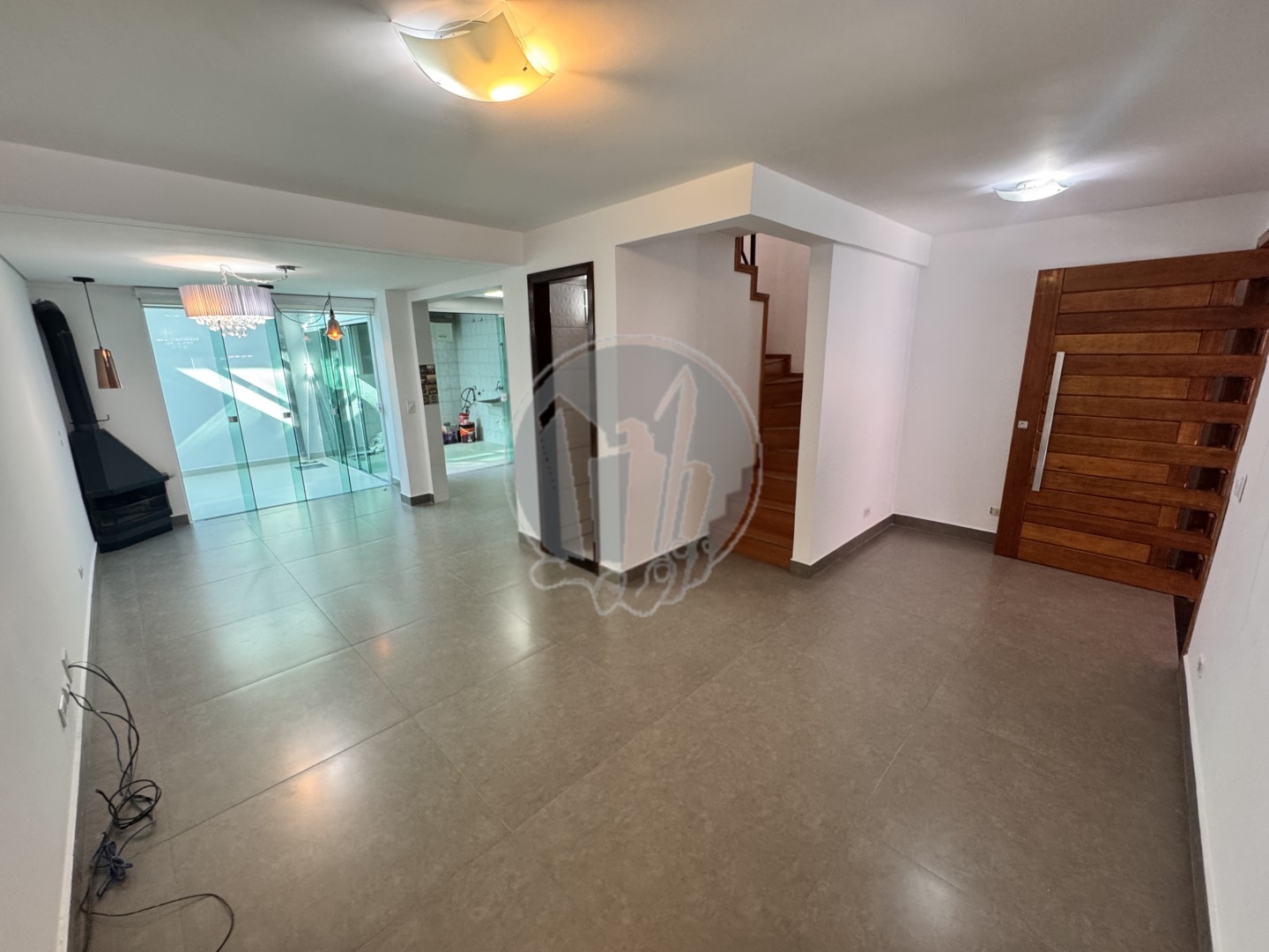 Sobrado para locacao no Cajuru em Curitiba com 112,26m² por R$ 3.875,00