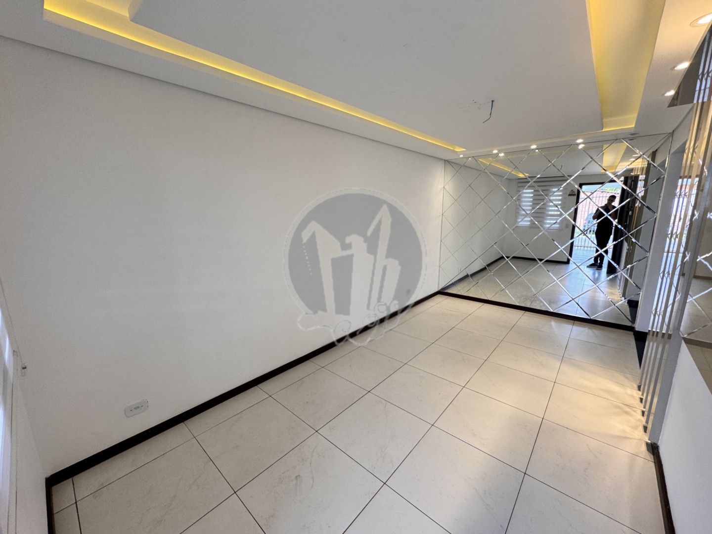 Sobrado para locacao no Cajuru em Curitiba com 139,12m² por R$ 4.750,00