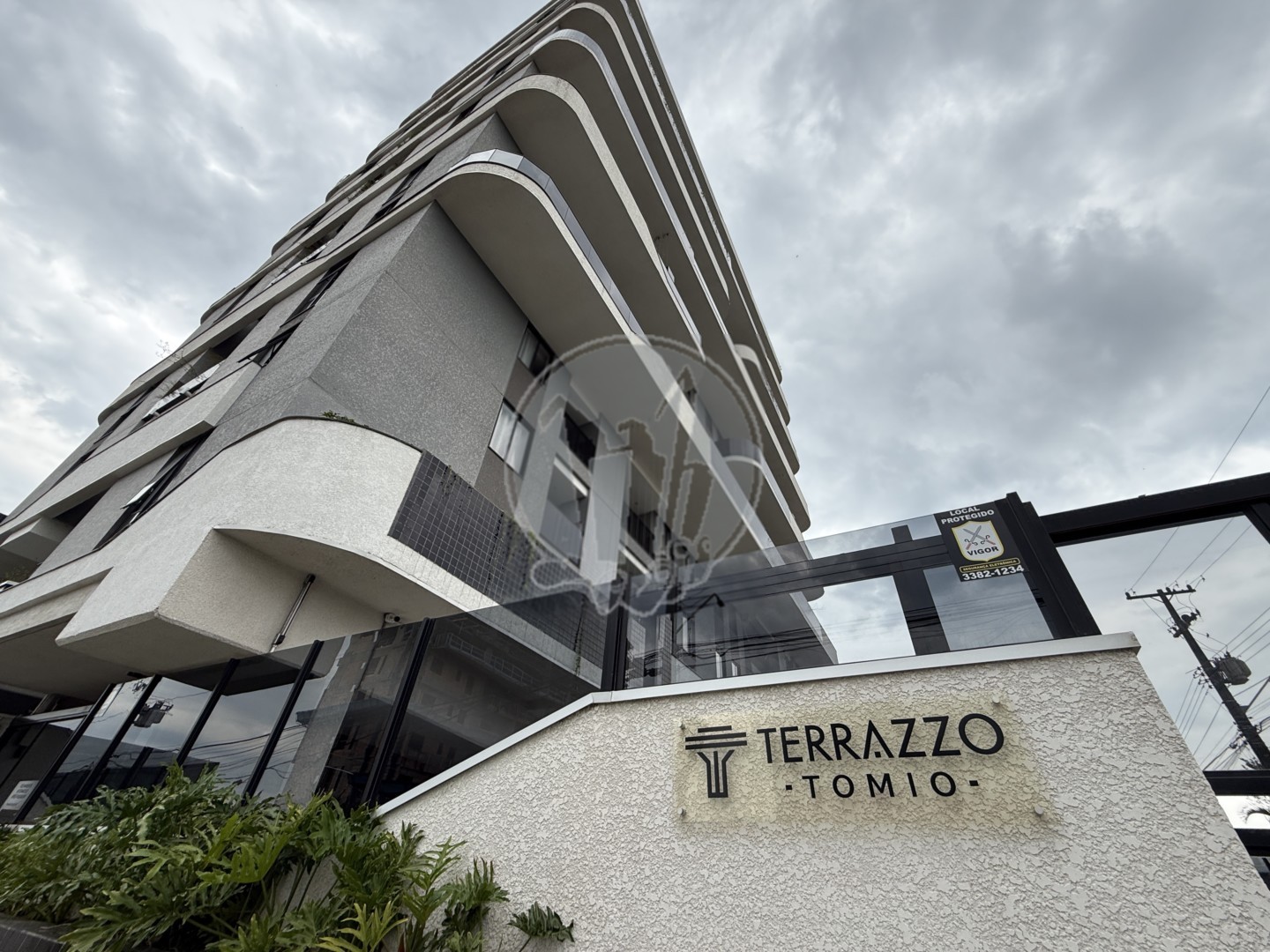 Apartamento para locacao no Carioca em Sao Jose dos Pinhais com 80,81m² por R$ 3.062,50