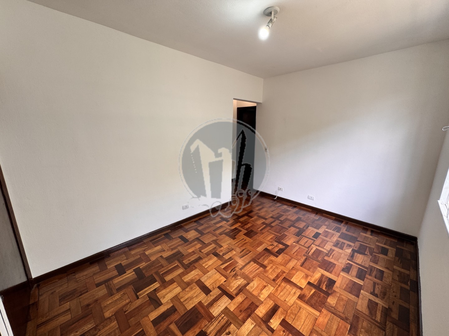 Apartamento para locacao no Reboucas em Curitiba com 122,62m² por R$ 2.625,00