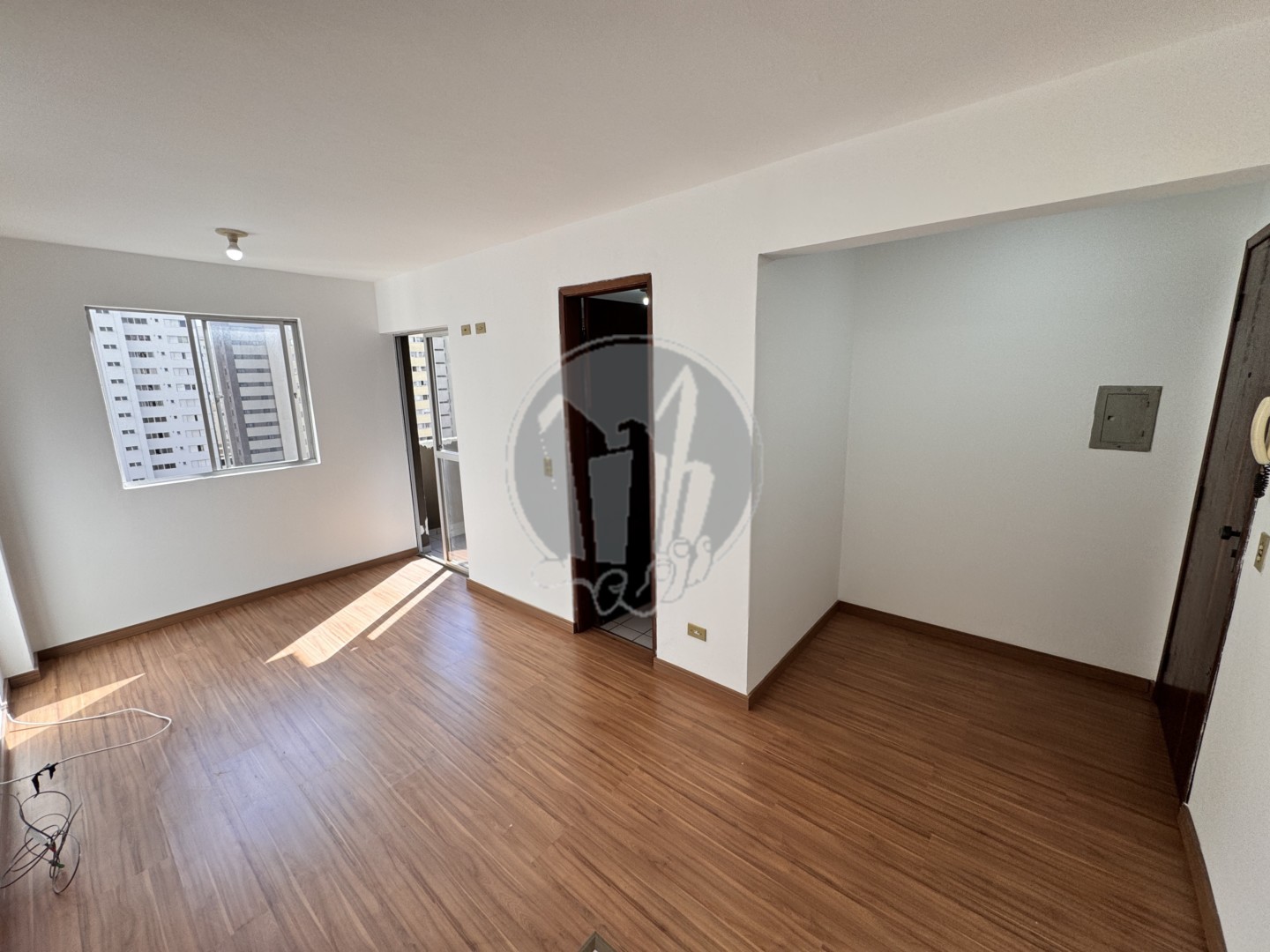 Studio para venda no Centro em Curitiba com 33,2m² por R$ 220.000,00