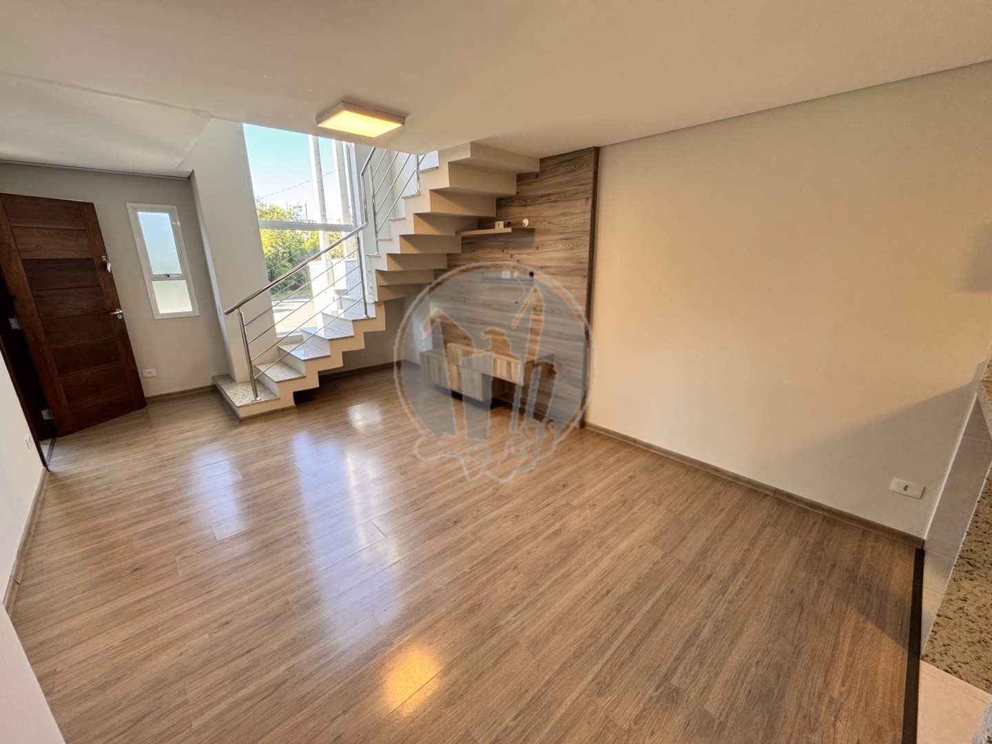Sobrado para locacao no Abranches em Curitiba com 239,79m² por R$ 5.625,00