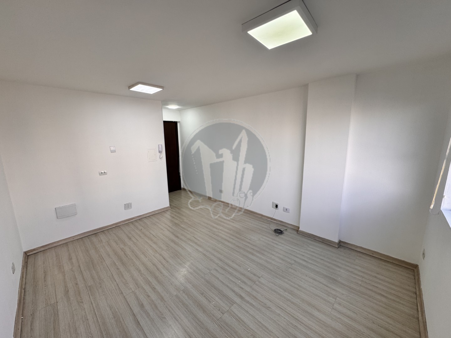 Sala/Conjunto Comercial à venda em Centro, Curitiba — Portal Chave Fácil