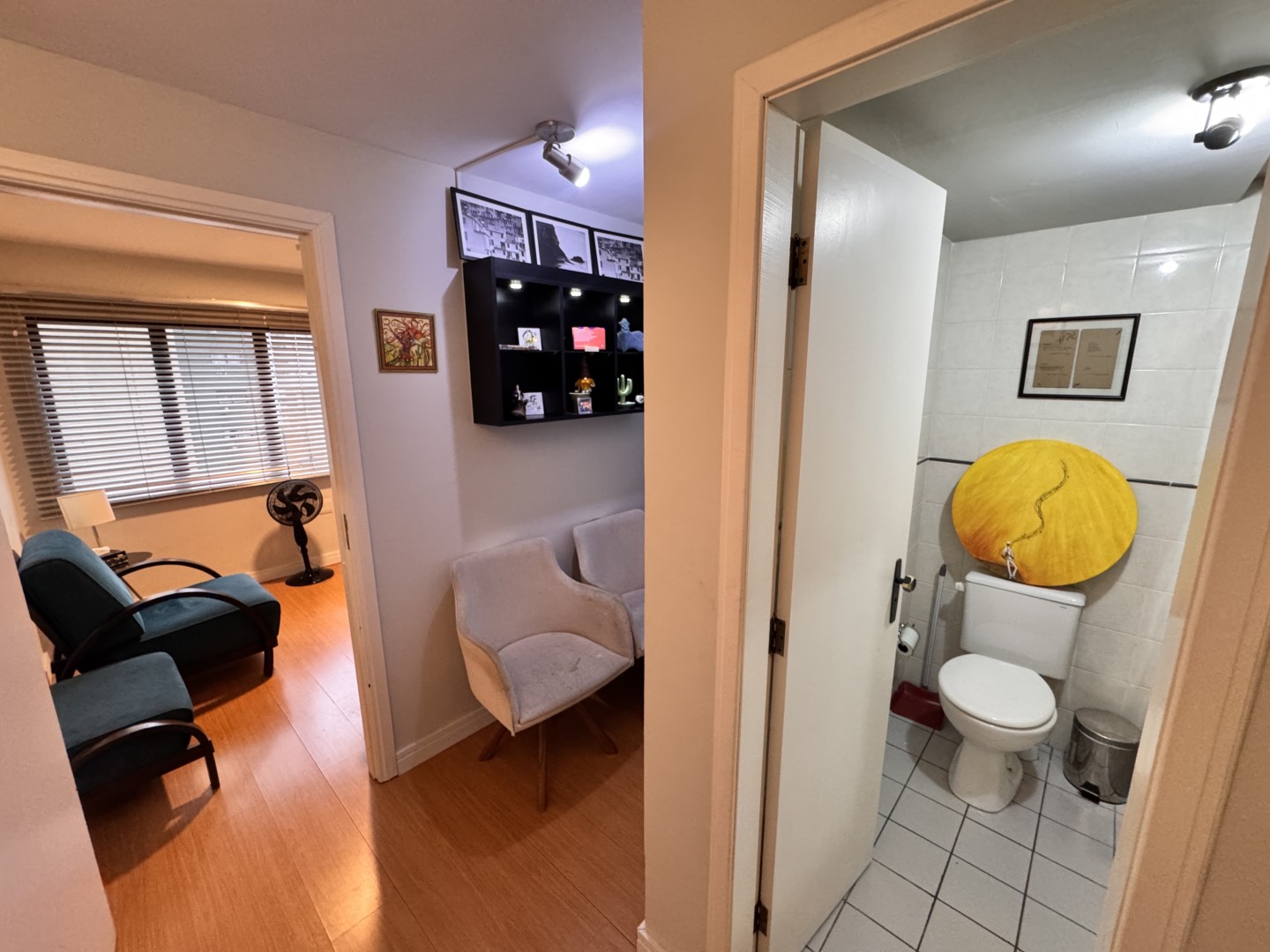 Conjunto Comercial para venda no Centro em Curitiba com 18,45m² por R$ 122.000,00