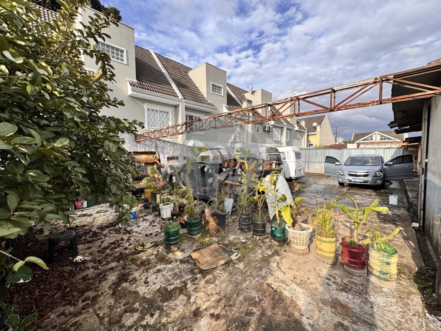 Terreno para venda no Santa Cândida em Curitiba com 1.422,88m² por R$ 1.800.000,00