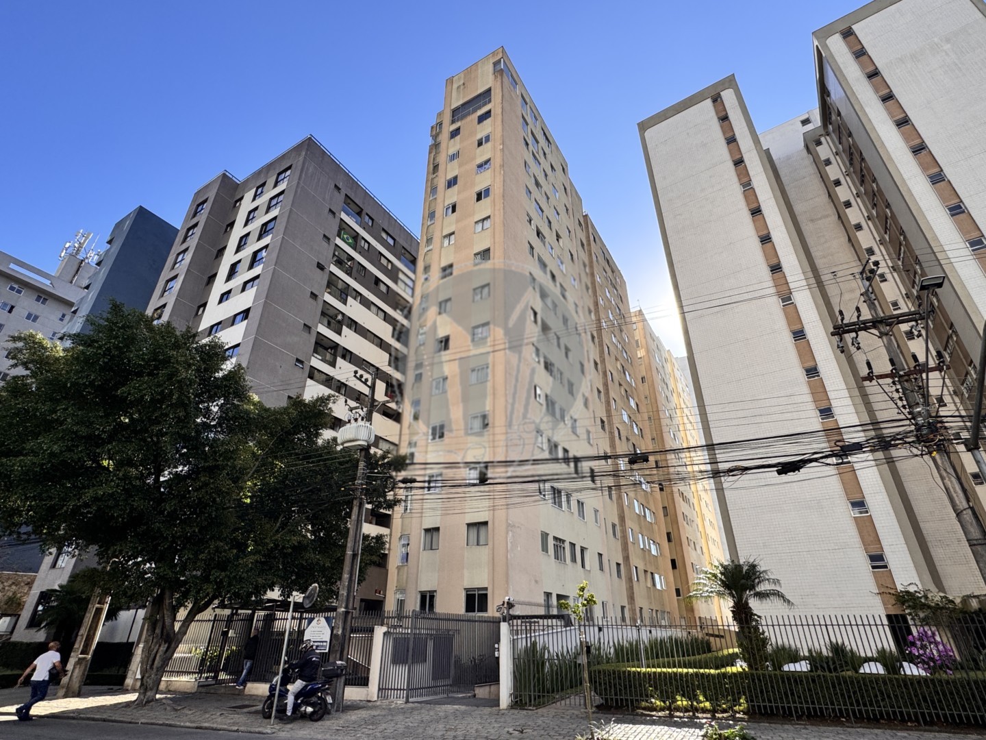 Apartamento para alugar em Cristo Rei, Curitiba — Portal Chave Fácil