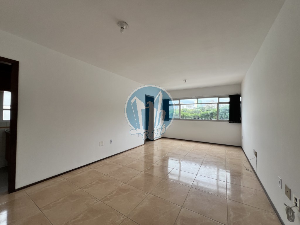 Apartamento para locacao no Centro em Curitiba com 52,3m² por R$ 1.500,00