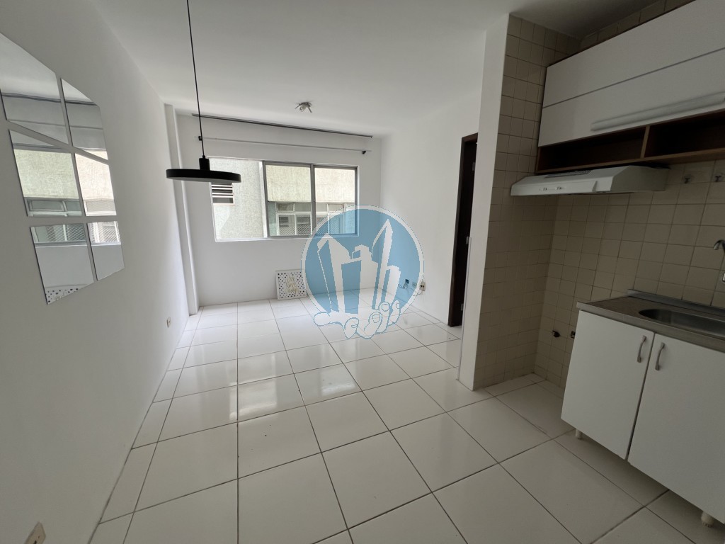 Apartamento para locacao no Centro em Curitiba com 36,82m² por R$ 1.250,00