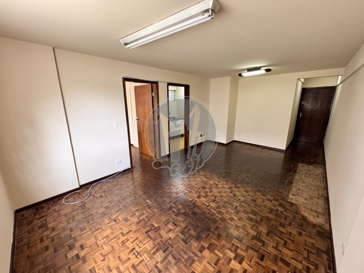 Apartamento para locacao no Centro em Curitiba com 48m² por R$ 2.000,00