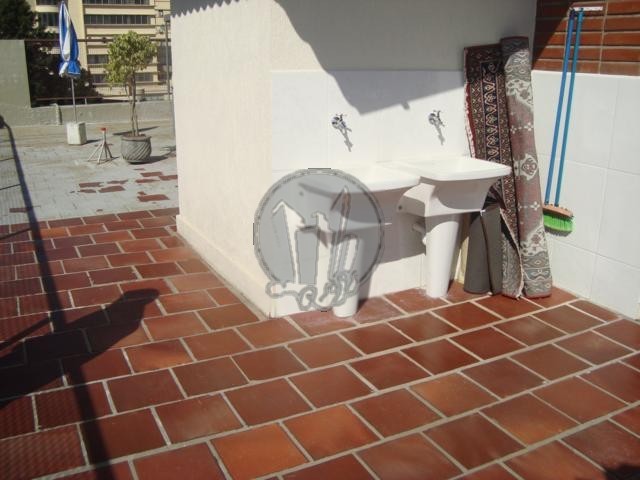 Apartamento para locacao no Centro em Curitiba com 44,5m² por R$ 1.875,00
