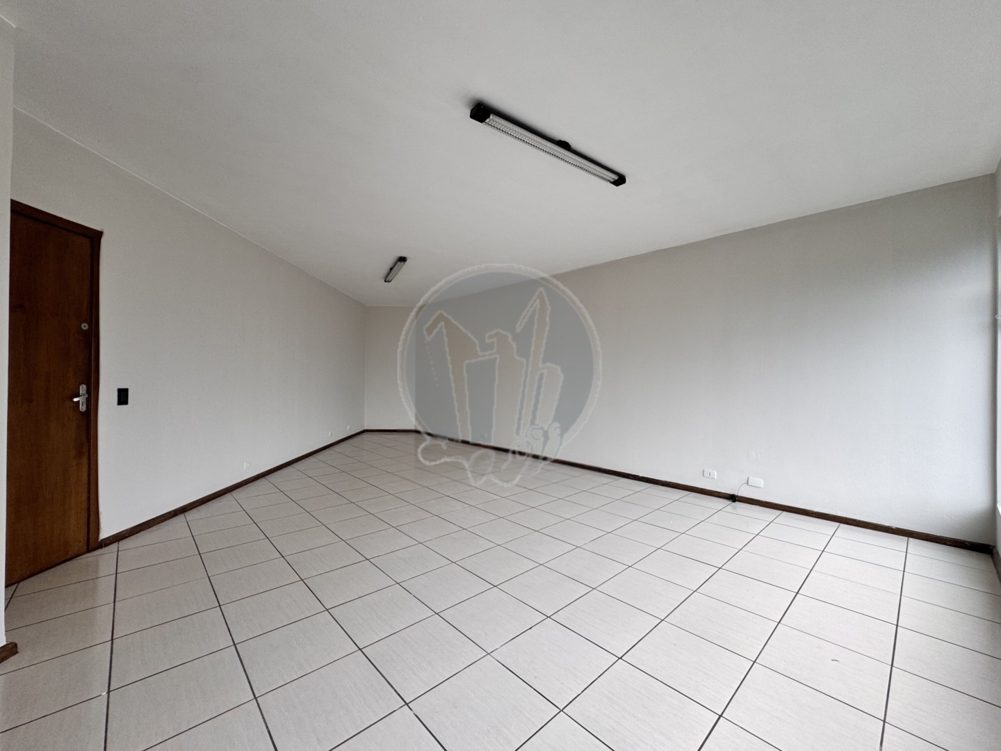 Sala/Conjunto Comercial para alugar em Novo Mundo, Curitiba — Portal Chave Fácil