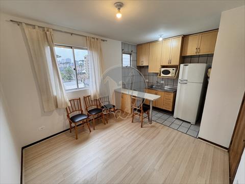 Apartamento para locacao no Alto da Gloria em Curitiba com 61,6m² por R$ 2.237,50