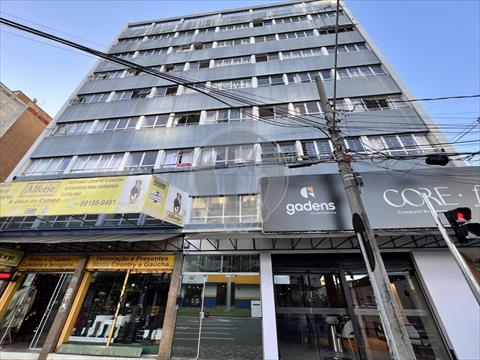 Apartamento para locacao no Centro em Curitiba com 50,7m² por R$ 1.875,00