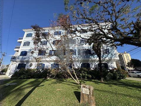Apartamento para locacao no Centro em Curitiba com 120,87m² por R$ 0,00
