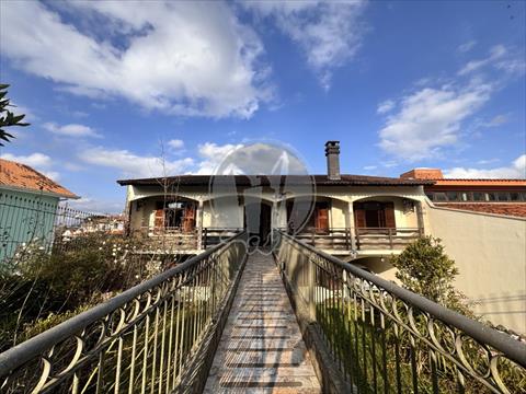Casa Comercial para locacao no Barreirinha em Curitiba com 210m² por R$ 4.875,00